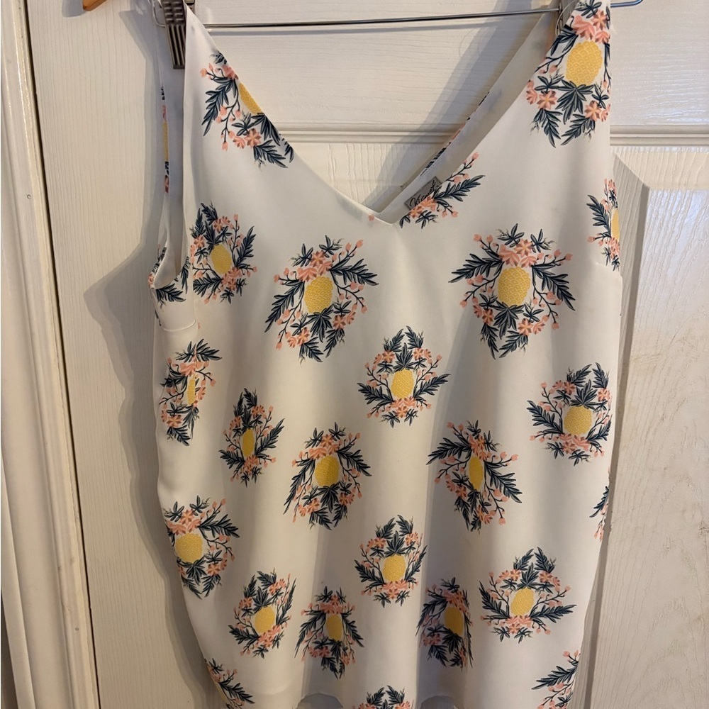Kismet Gray and White Sleeveless Tank Top
